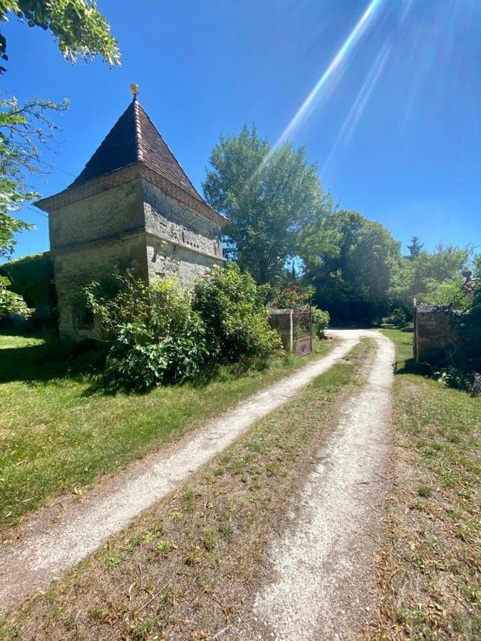 Gite De L'Edelinie Nanteuil-Auriac-de-Bourzac Dış mekan fotoğraf